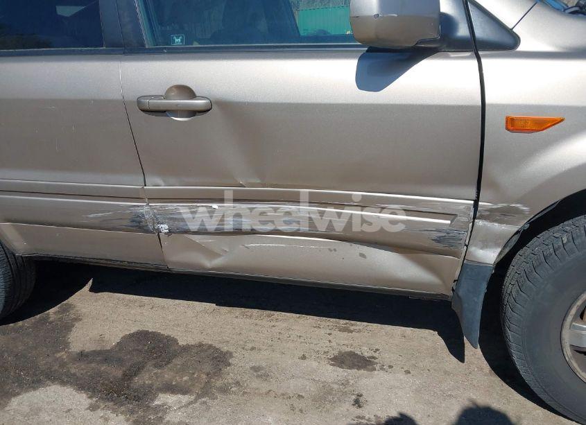 Photo 6 of 2006 Honda Pilot EX (VIN 2HKYF18446H516081)