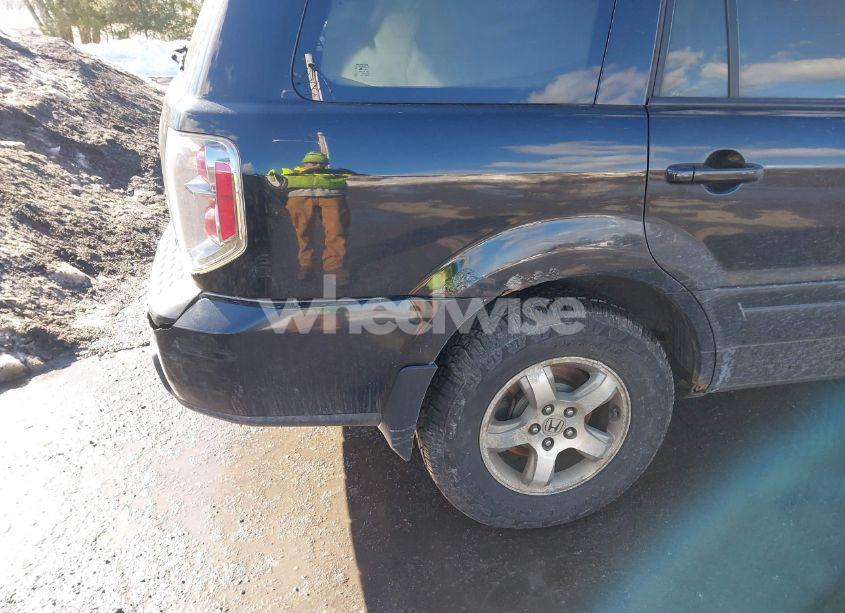 Photo 13 of 2007 Honda Pilot EX (VIN 2HKYF18447H519922)