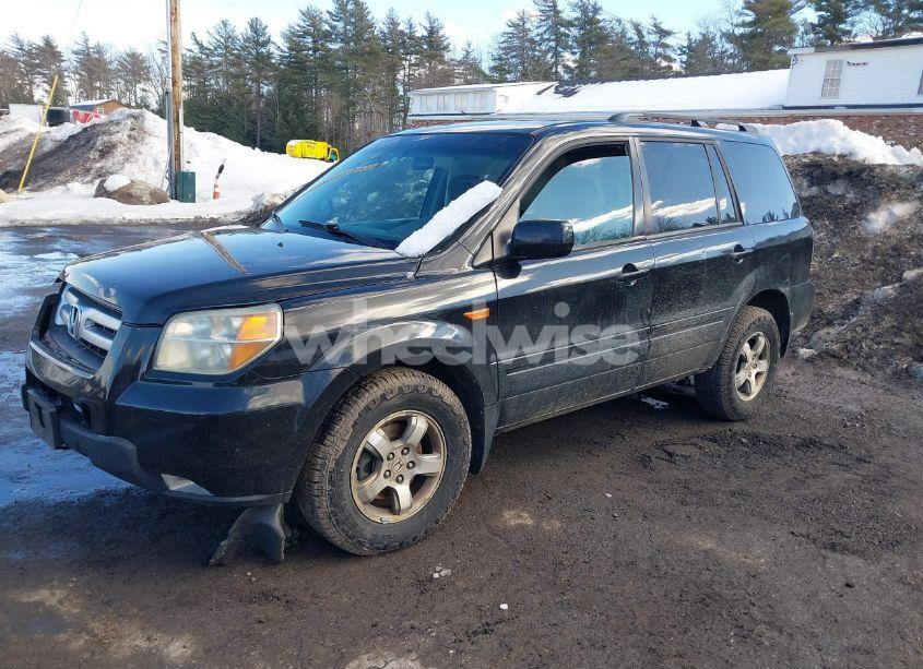 Photo 2 of 2007 Honda Pilot EX (VIN 2HKYF18447H519922)