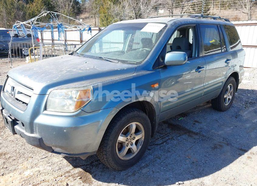 Photo 2 of 2006 Honda Pilot EX (VIN 2HKYF18456H542902)