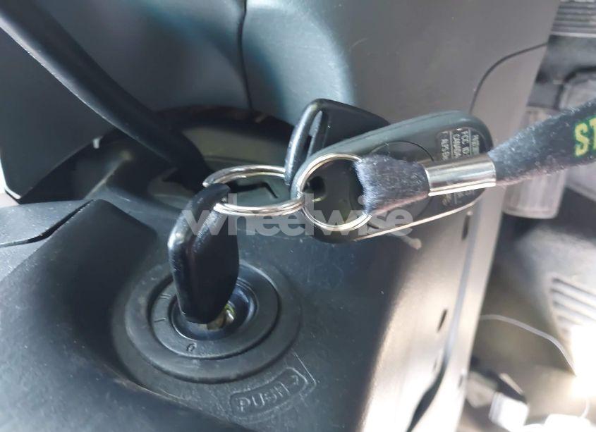 Photo 11 of 2003 Honda Pilot EX (VIN 2HKYF18463H572485)