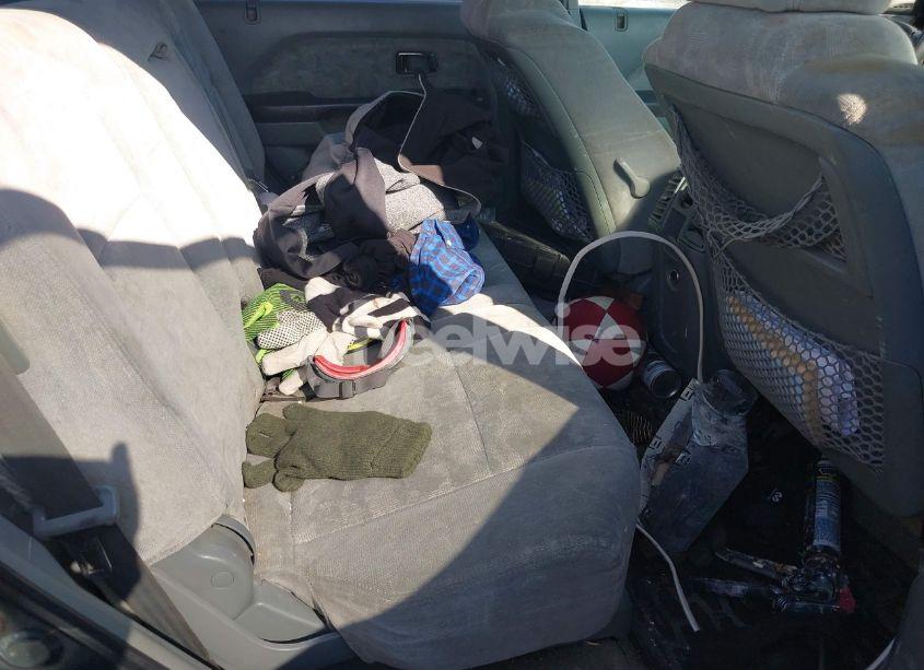 Photo 8 of 2004 Honda Pilot EX (VIN 2HKYF18464H546664)