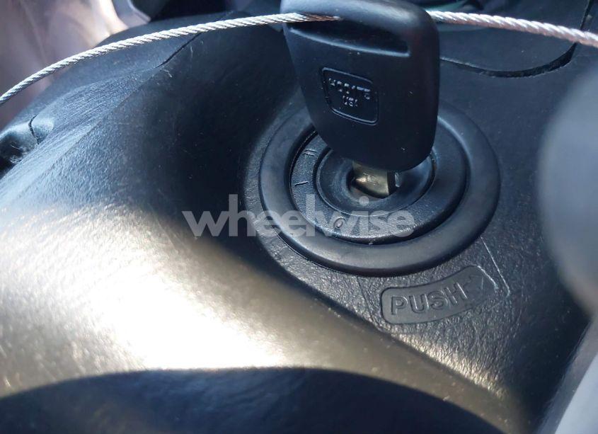 Photo 11 of 2004 Honda Pilot EX (VIN 2HKYF18464H597324)