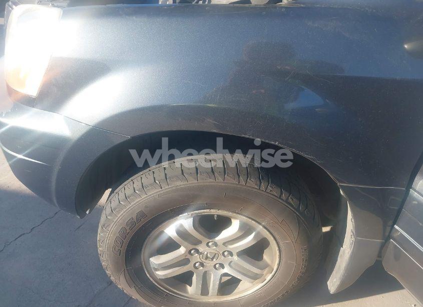 Photo 6 of 2004 Honda Pilot EX (VIN 2HKYF18464H597324)