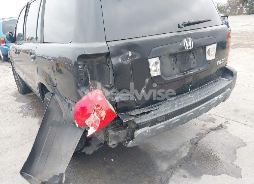 Photo 6 of 2005 Honda Pilot EX (VIN 2HKYF18465H531082)