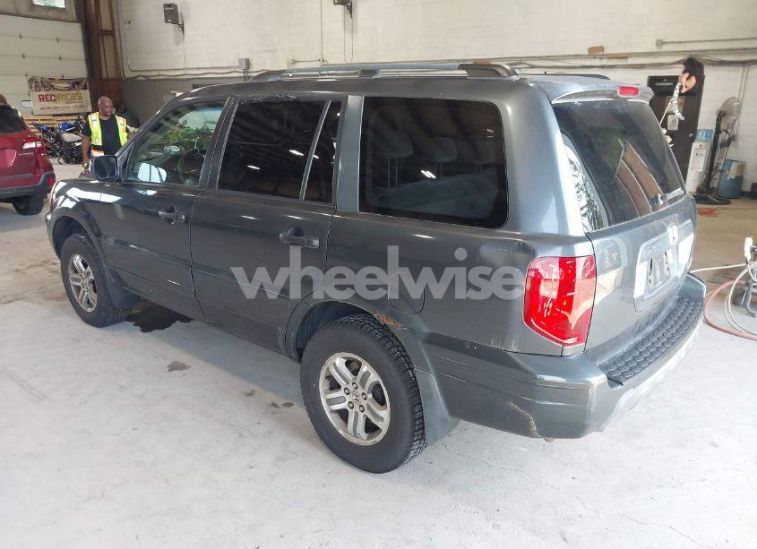 Photo 3 of 2005 Honda Pilot EX (VIN 2HKYF18465H542762)