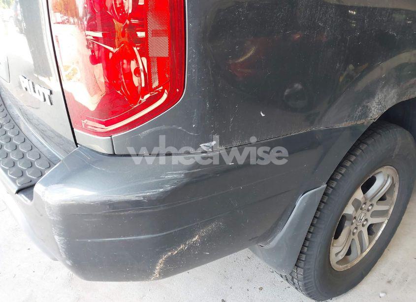 Photo 6 of 2005 Honda Pilot EX (VIN 2HKYF18465H542762)