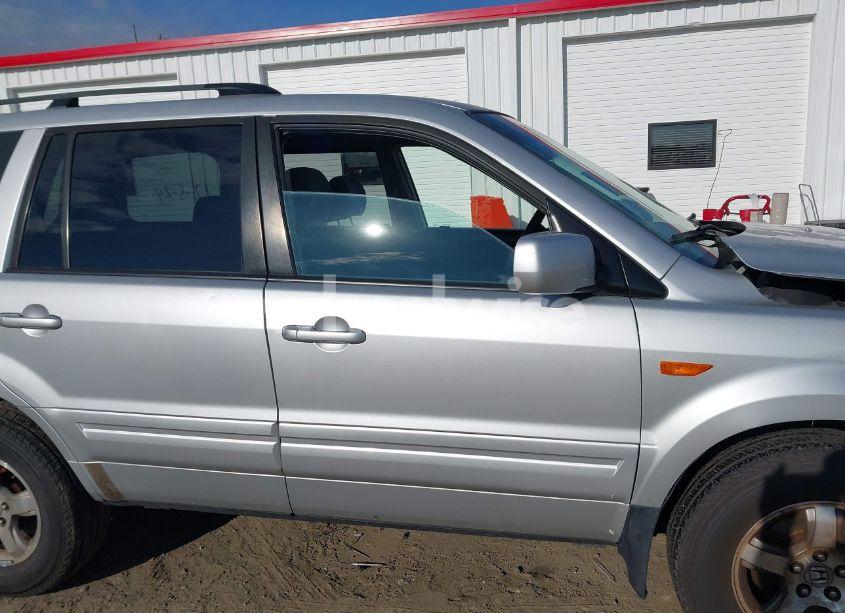 Photo 13 of 2006 Honda Pilot EX (VIN 2HKYF18466H527633)