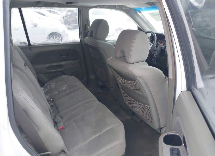 Photo 8 of 2006 Honda Pilot EX (VIN 2HKYF18466H537031)
