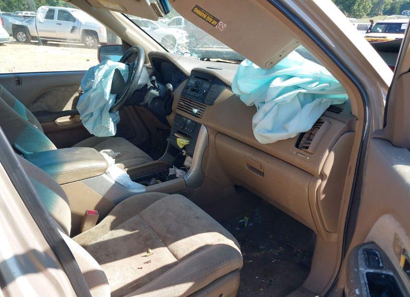 Photo 5 of 2003 Honda Pilot EX (VIN 2HKYF18473H529998)