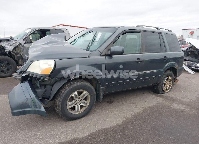 Photo 2 of 2004 Honda Pilot EX (VIN 2HKYF18474H604264)