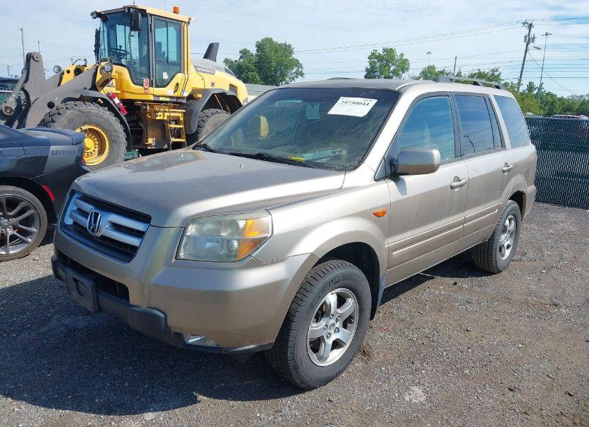 Photo 2 of 2006 Honda Pilot EX (VIN 2HKYF18476H508377)