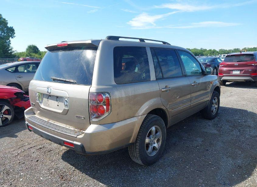 Photo 4 of 2006 Honda Pilot EX (VIN 2HKYF18476H508377)