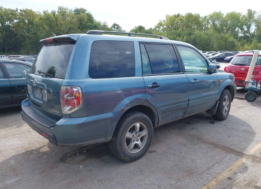 Photo 4 of 2007 Honda Pilot EX (VIN 2HKYF18477H503858)