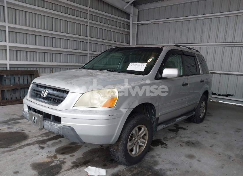 Photo 2 of 2003 Honda Pilot EX (VIN 2HKYF18483H553307)