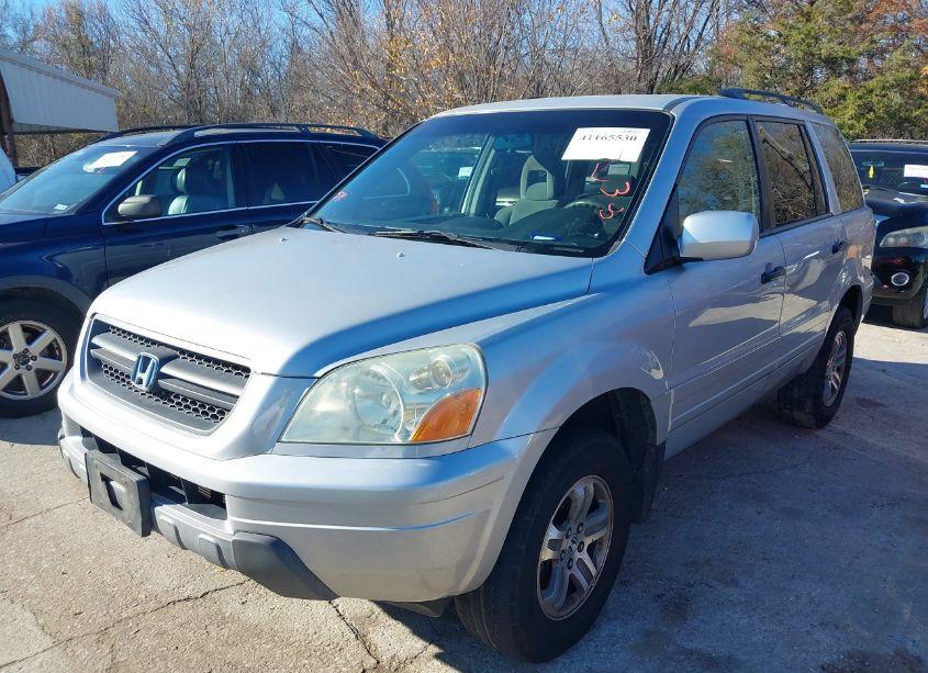 Photo 2 of 2003 Honda Pilot EX (VIN 2HKYF18483H622870)