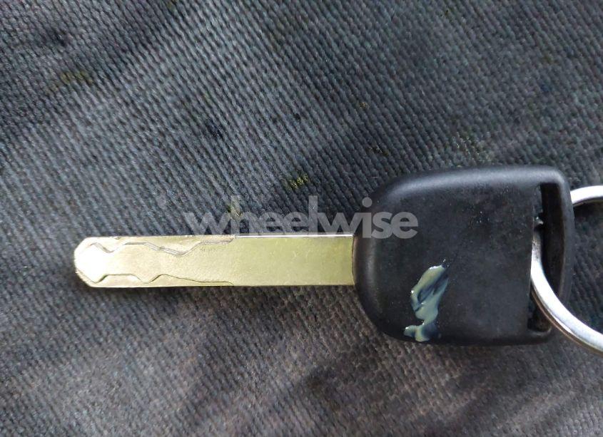 Photo 11 of 2004 Honda Pilot EX (VIN 2HKYF18484H525038)