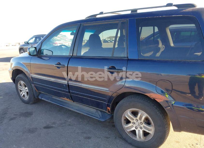 Photo 12 of 2004 Honda Pilot EX (VIN 2HKYF18484H542017)