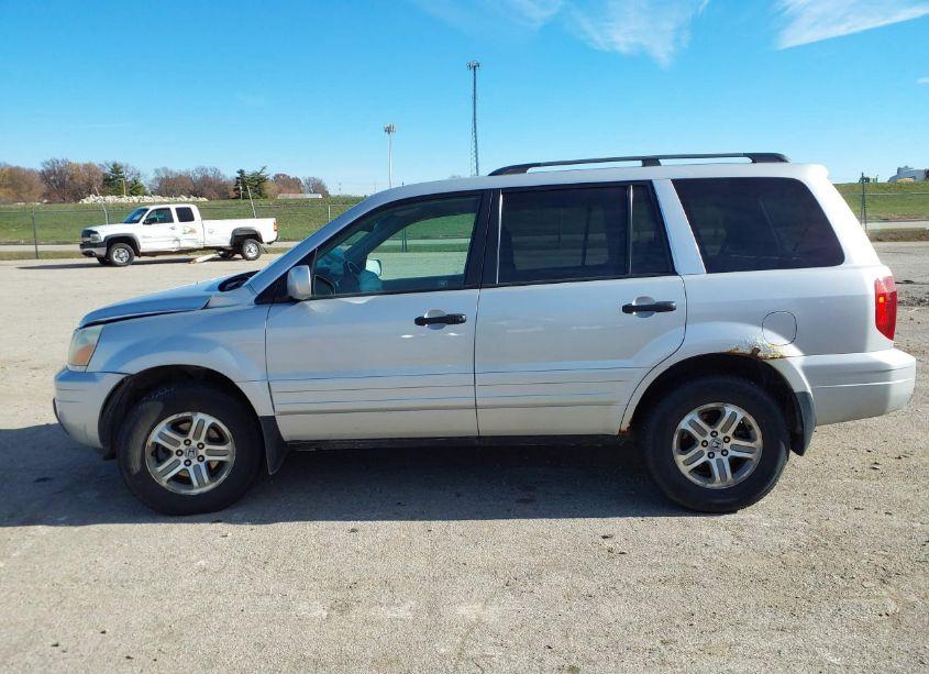 Photo 14 of 2004 Honda Pilot EX (VIN 2HKYF18484H603446)