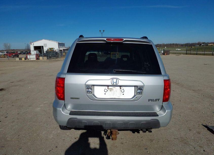 Photo 16 of 2004 Honda Pilot EX (VIN 2HKYF18484H603446)