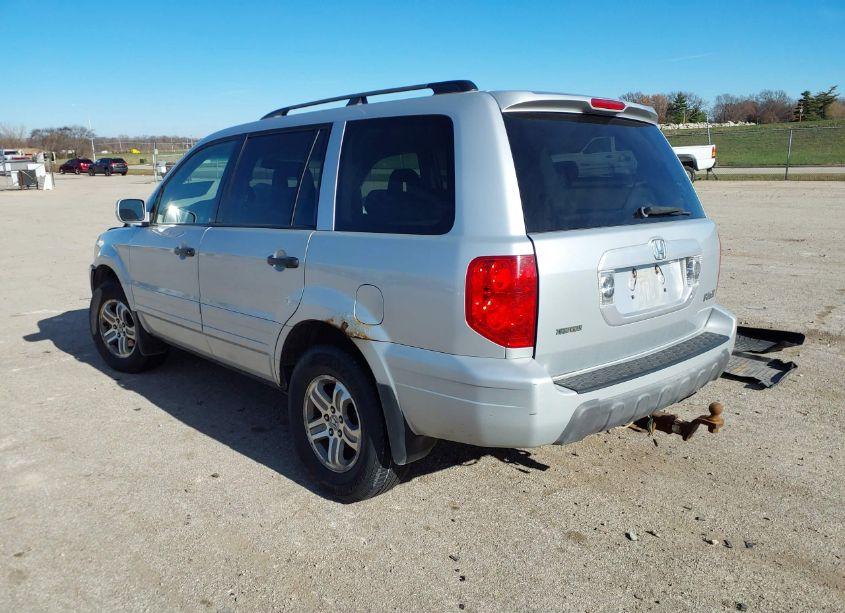 Photo 3 of 2004 Honda Pilot EX (VIN 2HKYF18484H603446)