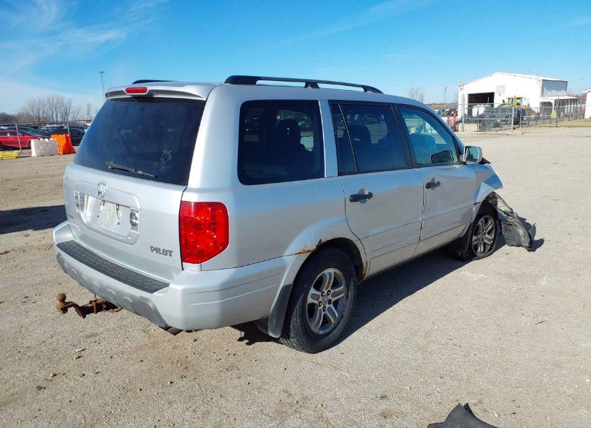 Photo 4 of 2004 Honda Pilot EX (VIN 2HKYF18484H603446)
