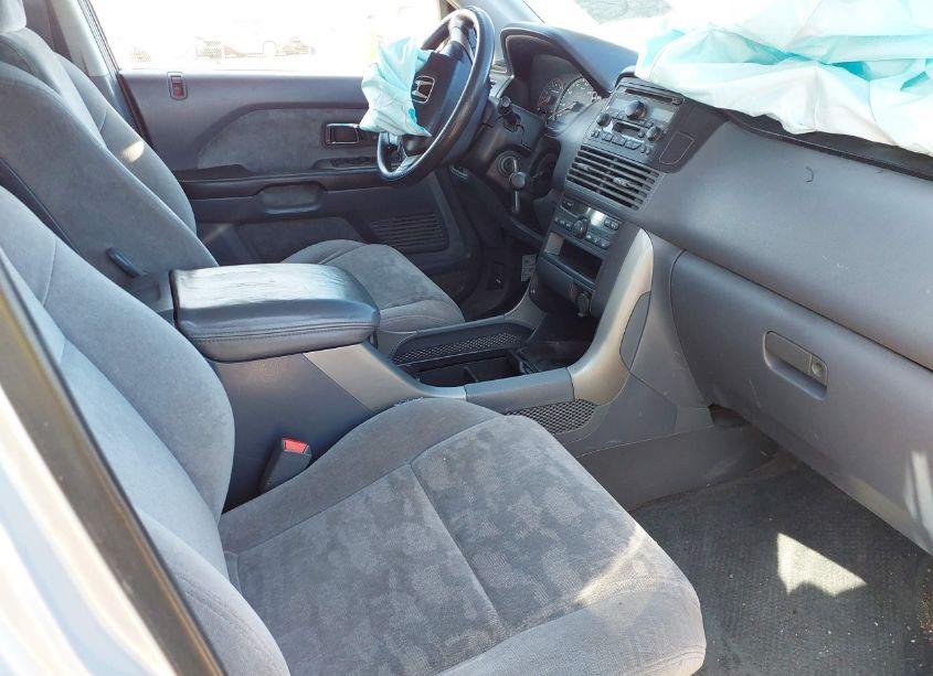 Photo 5 of 2004 Honda Pilot EX (VIN 2HKYF18484H603446)