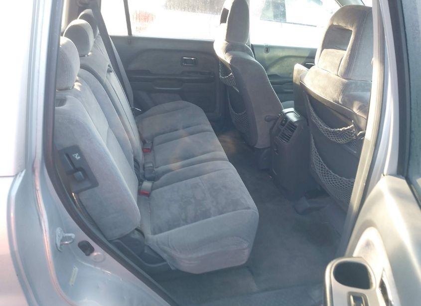 Photo 8 of 2004 Honda Pilot EX (VIN 2HKYF18484H607030)