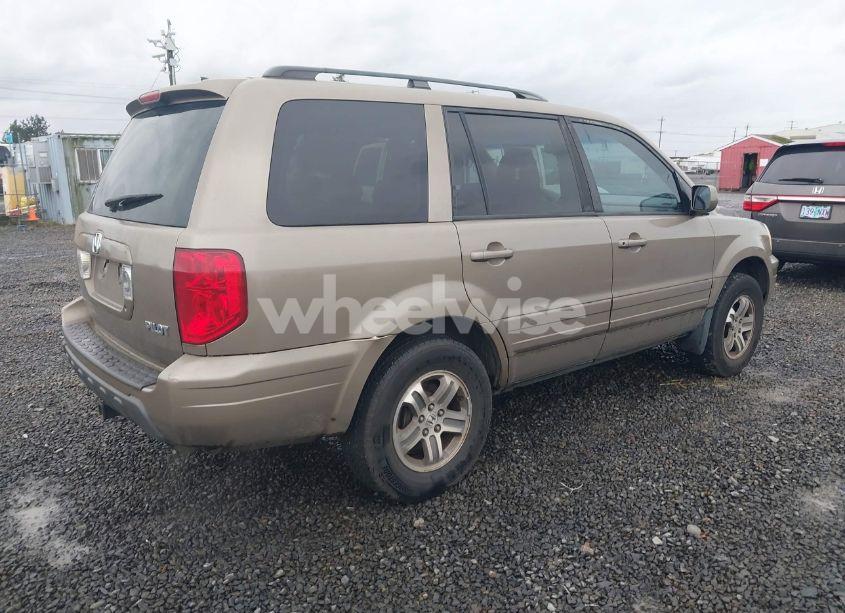 Photo 4 of 2005 Honda Pilot EX (VIN 2HKYF18485H505194)