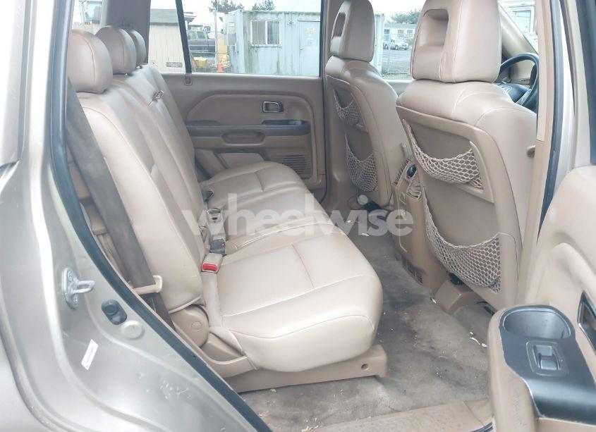 Photo 8 of 2005 Honda Pilot EX (VIN 2HKYF18485H505194)