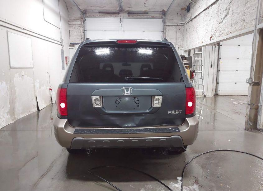 Photo 16 of 2005 Honda Pilot EX (VIN 2HKYF18485H509097)