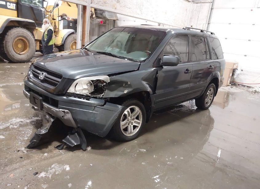 Photo 2 of 2005 Honda Pilot EX (VIN 2HKYF18485H509097)