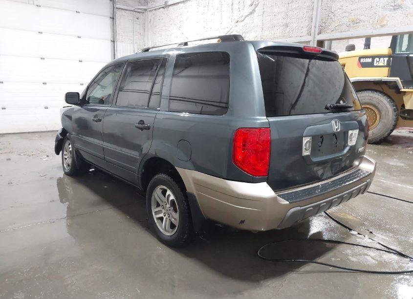Photo 3 of 2005 Honda Pilot EX (VIN 2HKYF18485H509097)