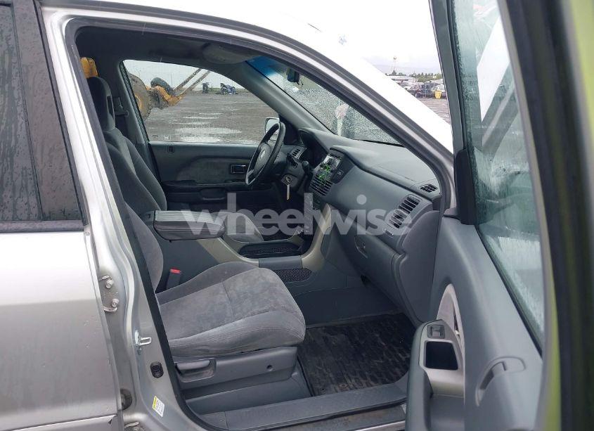Photo 5 of 2005 Honda Pilot EX (VIN 2HKYF18485H571163)