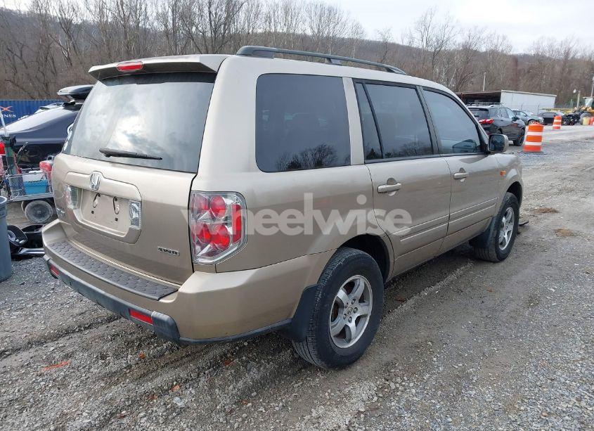 Photo 4 of 2006 Honda Pilot EX (VIN 2HKYF18486H523888)