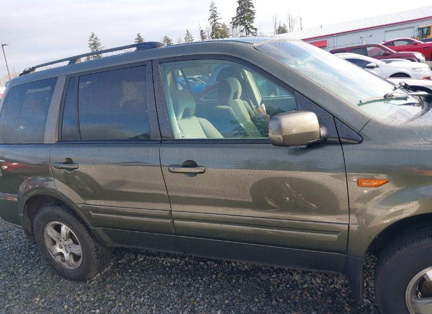 Photo 13 of 2006 Honda Pilot EX (VIN 2HKYF18486H529397)
