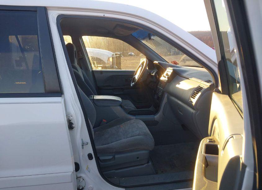 Photo 5 of 2003 Honda Pilot EX (VIN 2HKYF18493H545765)