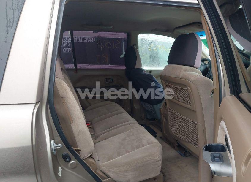 Photo 8 of 2004 Honda Pilot EX (VIN 2HKYF18494H543922)