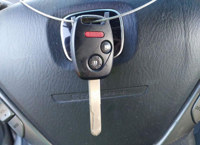 Photo 11 of 2005 Honda Pilot EX (VIN 2HKYF18495H509027)