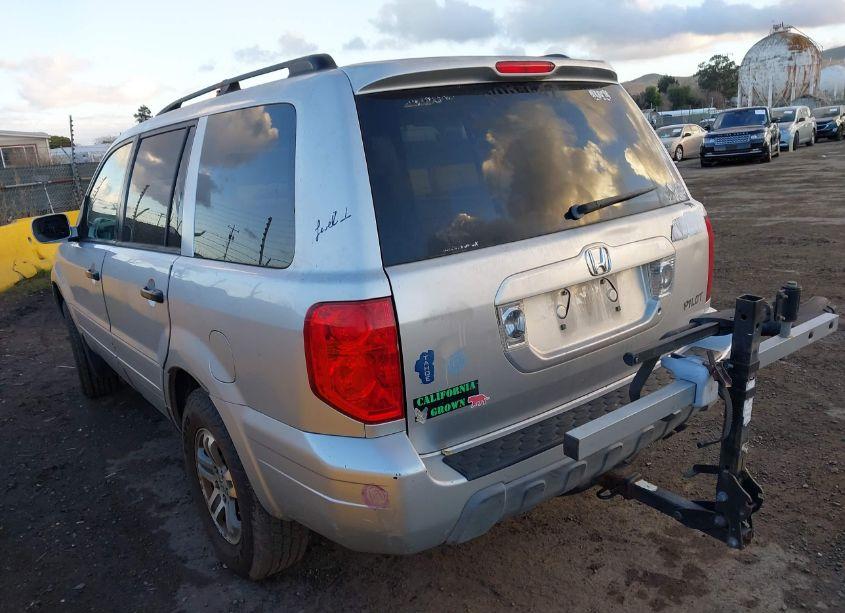 Photo 3 of 2005 Honda Pilot EX (VIN 2HKYF18495H509027)