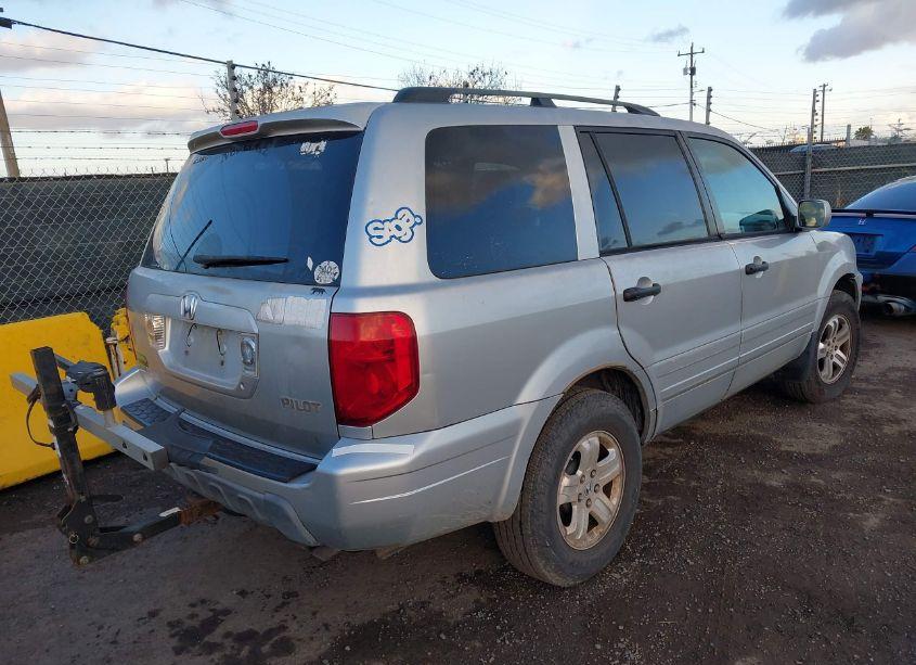 Photo 4 of 2005 Honda Pilot EX (VIN 2HKYF18495H509027)