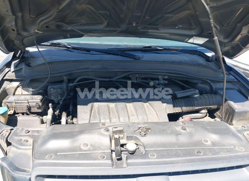 Photo 10 of 2005 Honda Pilot EX (VIN 2HKYF18495H542707)