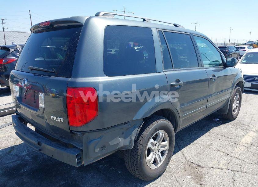 Photo 4 of 2005 Honda Pilot EX (VIN 2HKYF18495H542707)