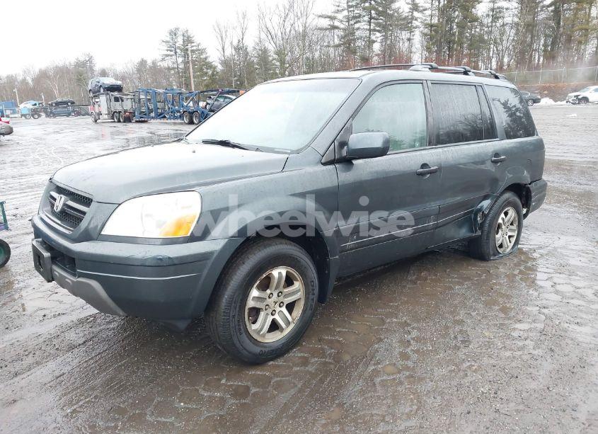 Photo 2 of 2003 Honda Pilot EX (VIN 2HKYF184X3H561179)