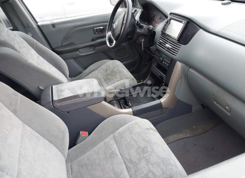 Photo 5 of 2003 Honda Pilot EX (VIN 2HKYF184X3H561179)