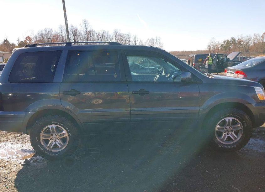 Photo 13 of 2004 Honda Pilot EX (VIN 2HKYF184X4H610558)