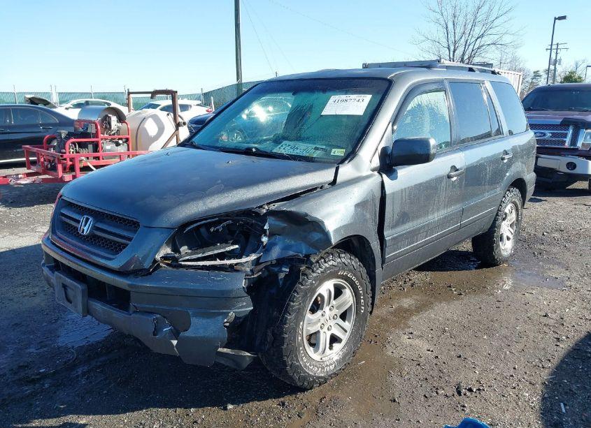 Photo 2 of 2004 Honda Pilot EX (VIN 2HKYF184X4H610558)