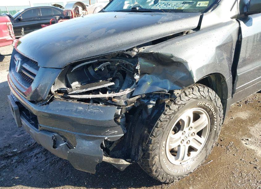 Photo 6 of 2004 Honda Pilot EX (VIN 2HKYF184X4H610558)