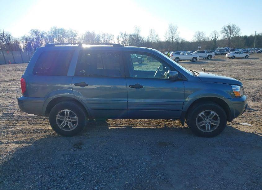 Photo 13 of 2005 Honda Pilot EX (VIN 2HKYF184X5H517055)