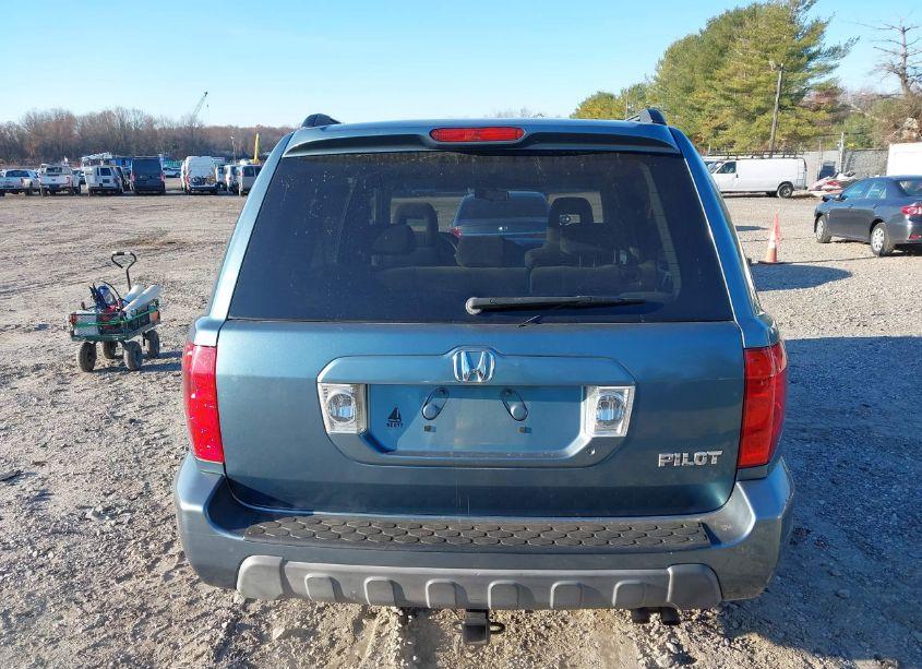 Photo 16 of 2005 Honda Pilot EX (VIN 2HKYF184X5H517055)